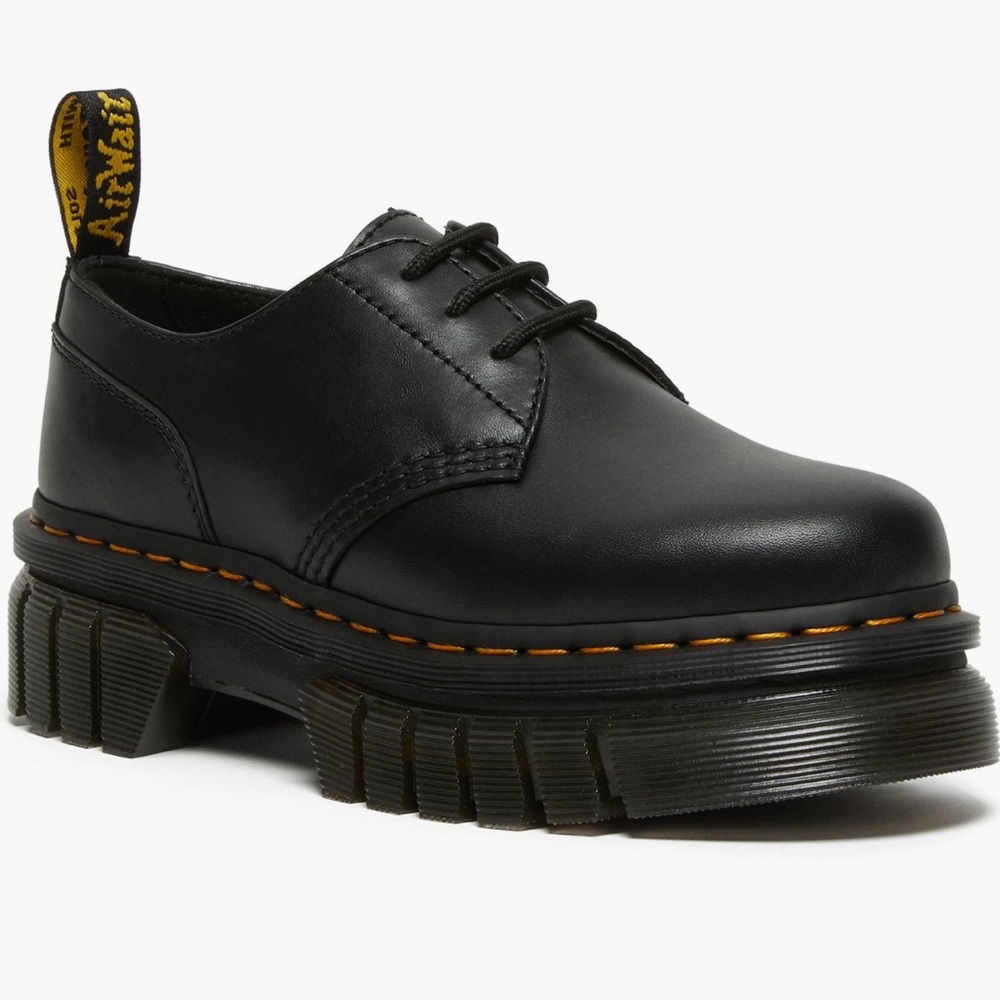 Dr. Martens Audrick
Platform Derby (Women)
6US/ 4UK
BLACK